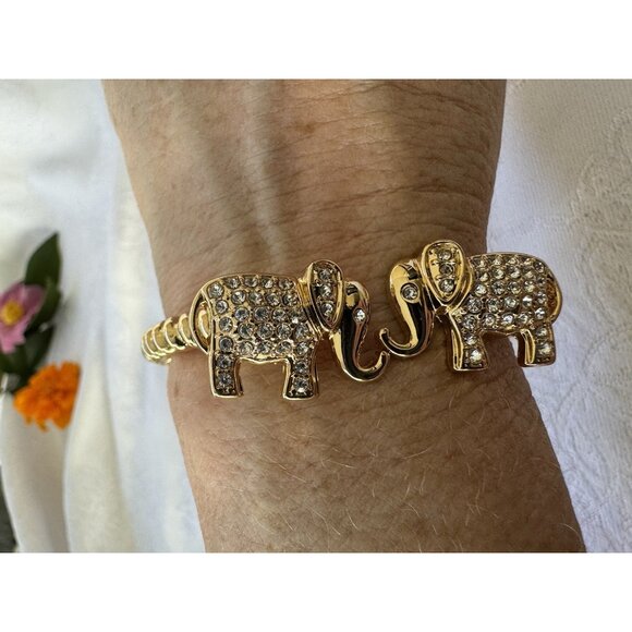 Lilly Pulitzer Elephant Cuff Bracelet Gold-tone Rhinestone Hinged Bracelet NWT - Picture 9 of 15